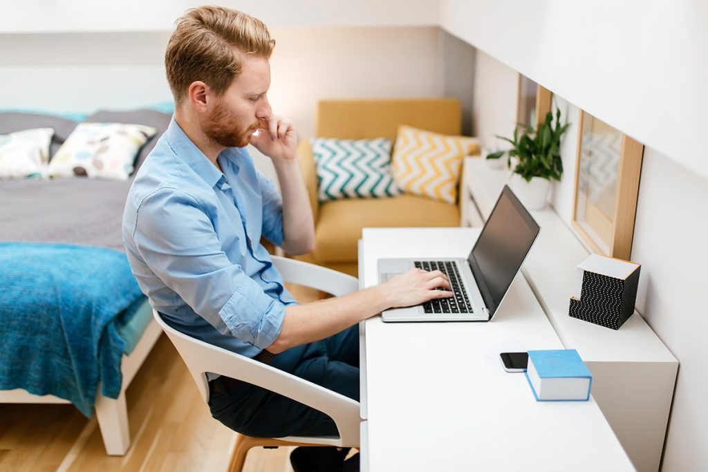 technology to work remotely